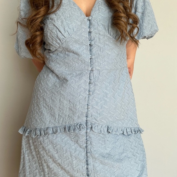 Mink pink  Elegant Blue embroidered design dress - Picture 8 of 8